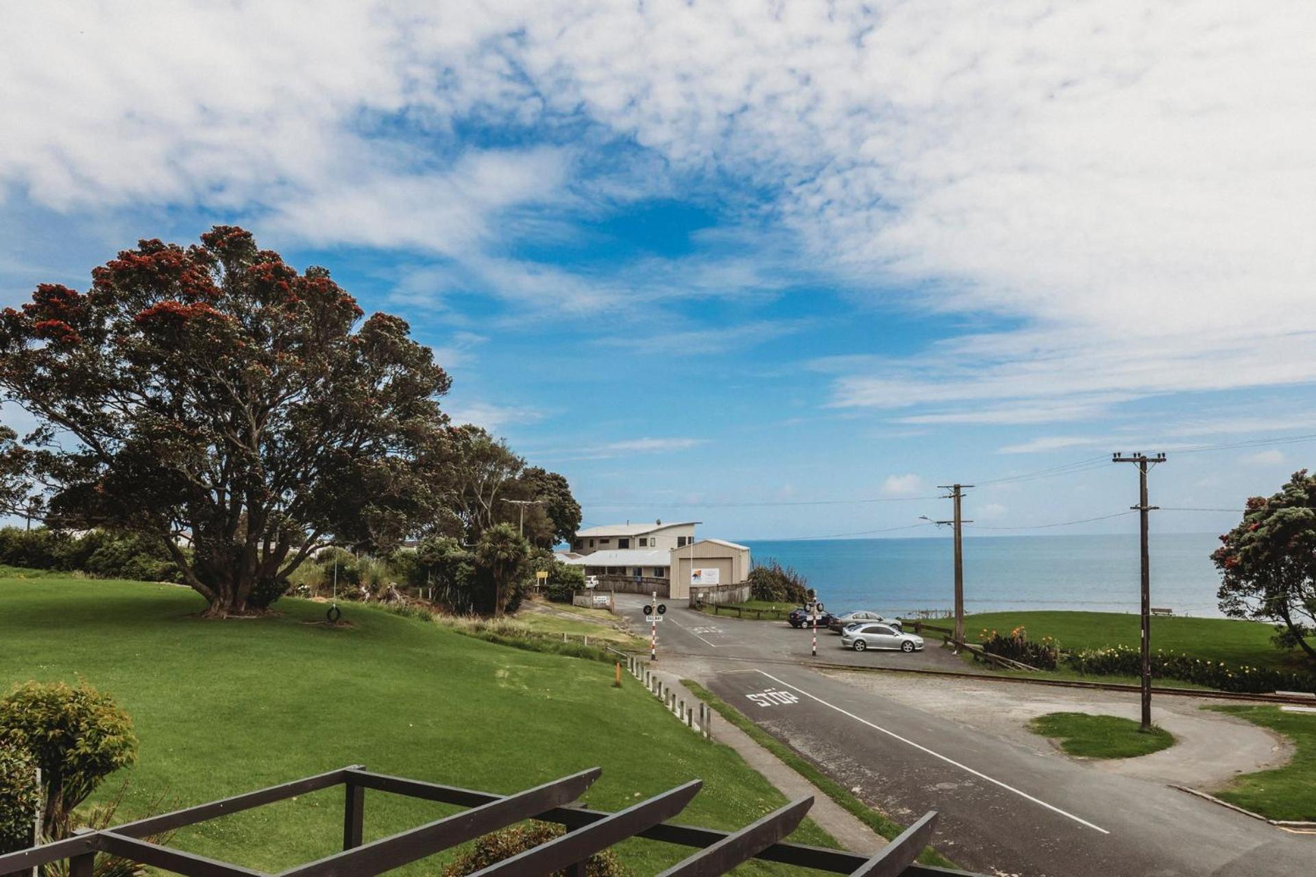 Blue Haven On Belt Waterfront Holiday home New Plymouth