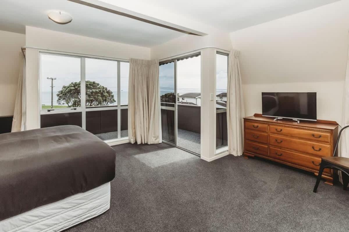 Holiday home Blue Haven On Belt - Seconds To Coastal Walkway *